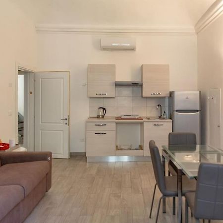Beautiful Apartment In Quite Area フィレンツェ エクステリア 写真